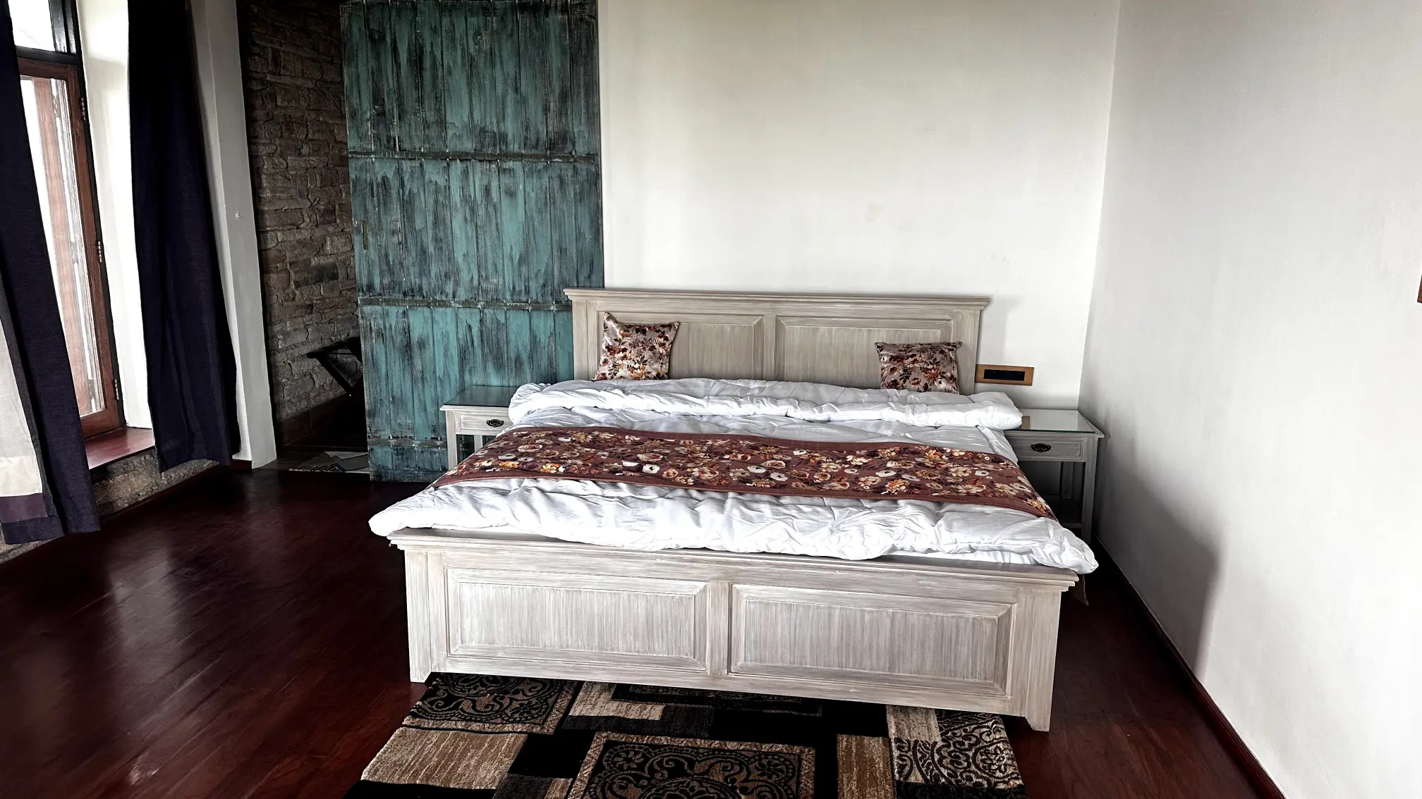 French white Room at hotel Amber Himalayas