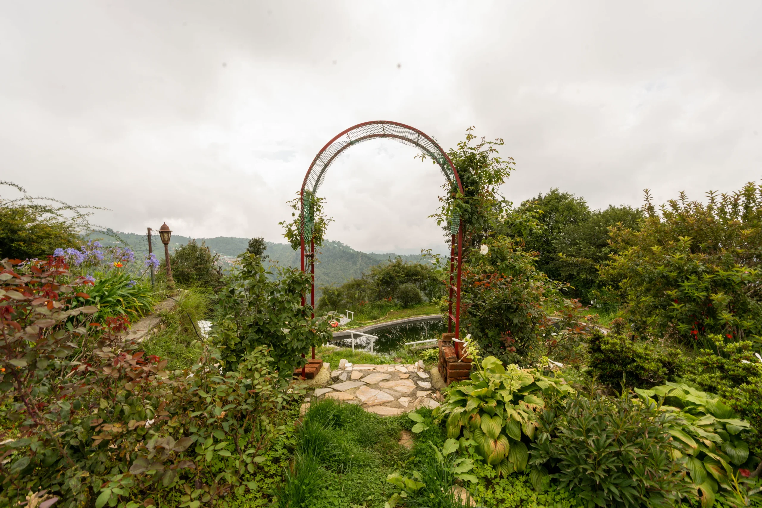 Garden Outside Hotel Amber Himalayas