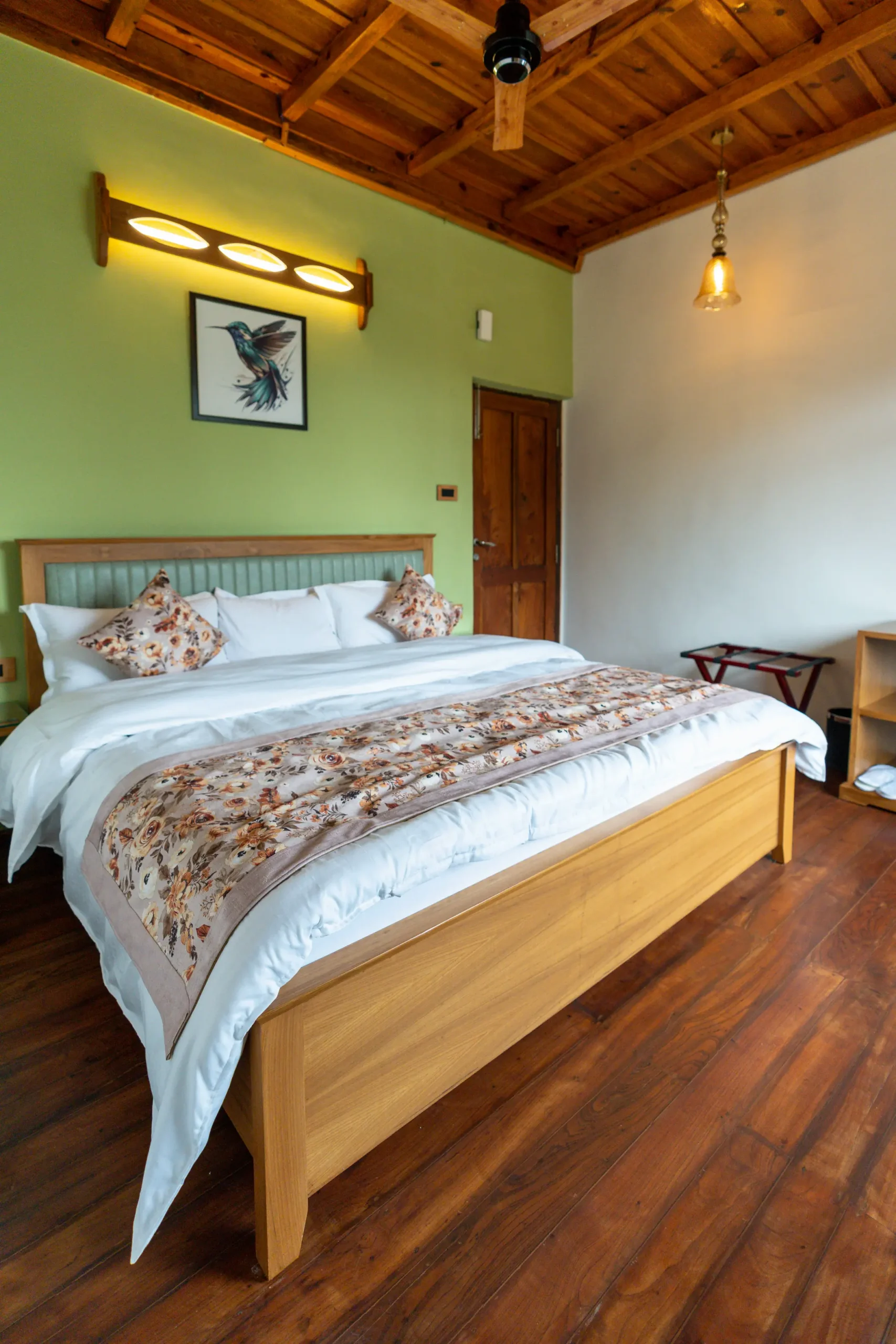 lyon mint room at hotel Amber Himalayas